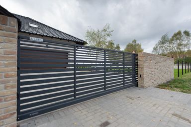 “Aluminium PREMIUM” type fence system
